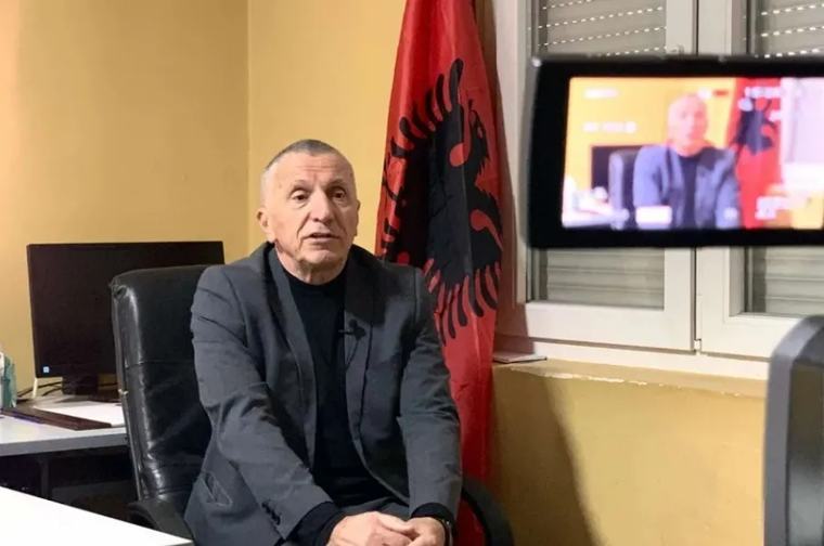 Kamberi: Kujt dhe pse po i pengojnë policët shqiptarë në Luginën e Preshevës?
