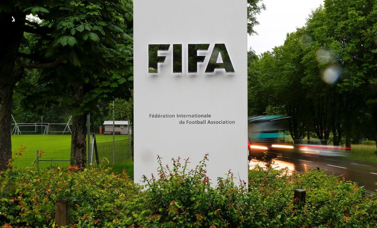 FIFA e akuzon UEFA-n për shpifje
