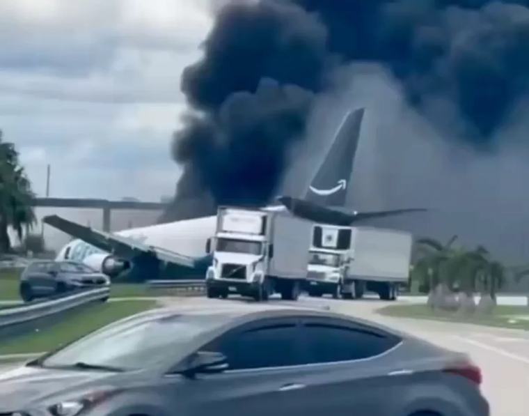 Kaos në Miami, aeroplani Boeing 767 del nga pista