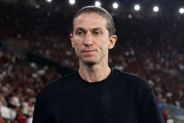 ​Rekord i ri për Filipe Luis, pesë fitore në pesë ndeshjet e para