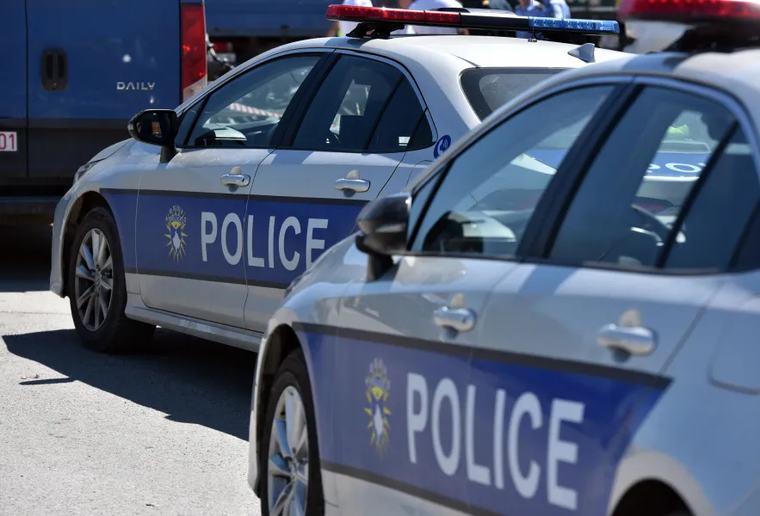 Dy shtetas të Shqipërisë vjedhin paratë e bamirësisë në një xhami të Lipjanit