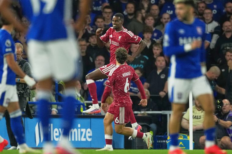 Liverpooli shënon fitoren e parë në Premier League