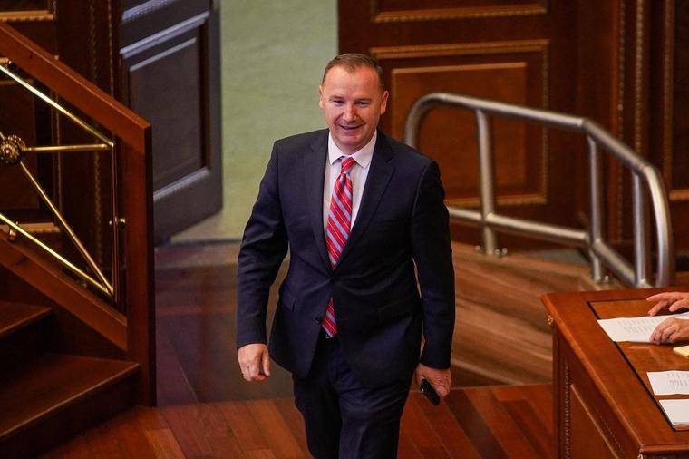 Zemaj: Vendimi i Bekim Sejdiut jo vetëm që e ka rrëzu qeverinë, i ka çu deputetët e LDK-së te shpija
